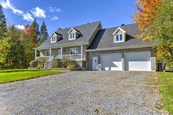 2003 Rue J.S.-Brulé  Saint-Maurice, QC G0X 2X0