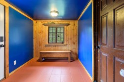 Mud Room - 