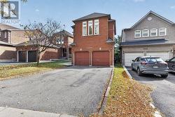 2528 WILLOWBURNE DRIVE  Mississauga, ON L5M 5E9