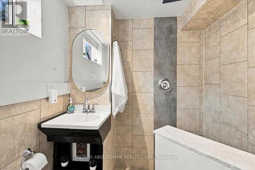340 Duncombe Drive, Burlington, ON 