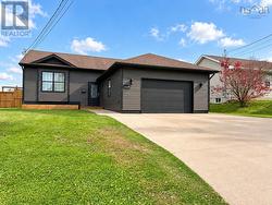 6 Paradise Avenue  Amherst, NS B4H 4W8