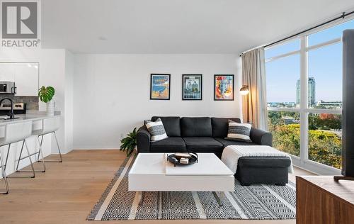 1110 - 219 FORT YORK BOULEVARD  Toronto, ON M5V 1B1