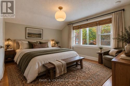 Photo has been virtually staged. - 139 Renfrew Avenue, Ottawa, ON 