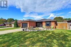 96 MUNRO CRESCENT  Uxbridge, ON L9P 1L7