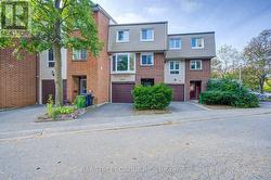 20 - 33 DUNDALK DRIVE Toronto, ON M1P 4X6