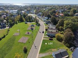 27 Desbrisay Street  Charlottetown, PE C1A 4H3