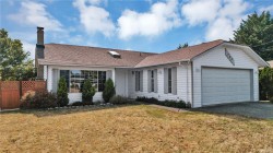 702 Forsyth Ave Parksville, BC V9P 1E7