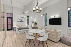 214-2801 Rue du Centre  Montréal (Le Sud-Ouest), QC H3K 3C4