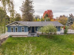 4614 Mission Ridge Court  Kelowna, BC V1Y 8R3