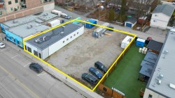 154/160/166 Ellis Street  Penticton, BC V2A 4L5