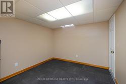 Bedroom / Office - Basement - 