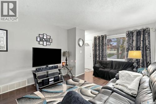 98 Magee Crescent, Regina, SK 