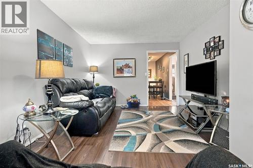 98 Magee Crescent, Regina, SK 