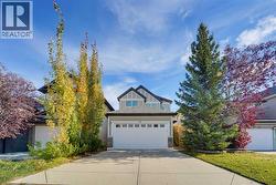 97 Panora Way NW  Calgary, AB T3P 1E5