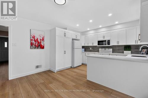 121 St Laurent Boulevard, Ottawa, ON 