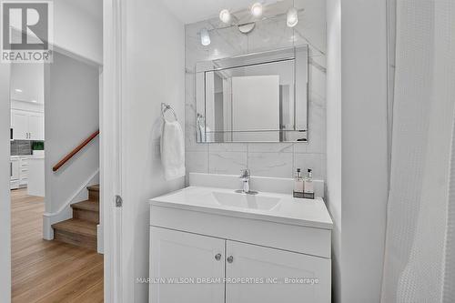 121 St Laurent Boulevard, Ottawa, ON 