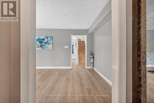 121 St Laurent Boulevard, Ottawa, ON 