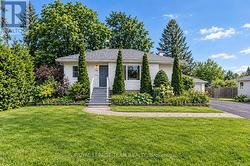 114 WITHROW AVENUE  Ottawa, ON K2G 2J7