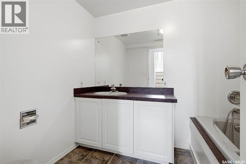 98 Read Avenue, Regina, SK 
