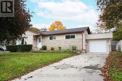 463 FRANK STREET South Bruce Peninsula, ON N0H 2T0