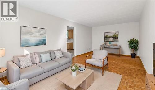 VIRTUALLY STAGED - 530 Glen Forrest Boulevard, Waterloo, ON 