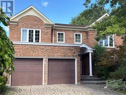 6 COWLES COURT Richmond Hill, ON L4C 9A7