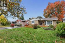 703 TROJAN AVENUE  Ottawa, ON K1K 2P1