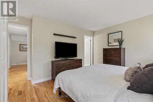 Primary bedroom with ensuite bath - 4 Degas Court, Ottawa, ON 