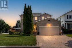 1 AUDREY COURT  Clarington, ON L1E 2B3