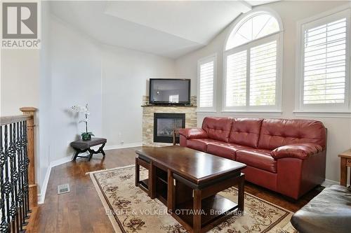 13 Picasso Drive, Ottawa, ON 