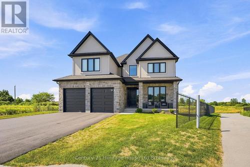 18 THOMPSON COURT  Tillsonburg, ON N4G 0G3