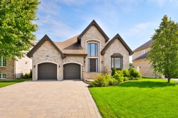 3545 Rue La Durantaye  Longueuil (Saint-Hubert), QC J3Y 0C7