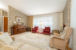 Salon - 