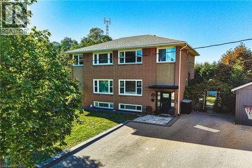 2301 BARCLAY Road  Burlington, ON L7R 2B7