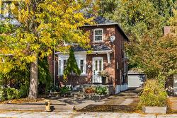 770 EGLINTON AVENUE E  Toronto, ON M4G 2K7