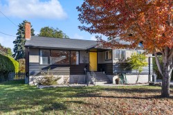 1210 Centennial Crescent  Kelowna, BC V1Y 6K2
