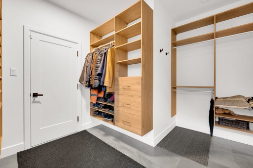 Penderie (Walk-in) - 2551 Ch. De L'Étang, Sainte-Adèle, QC 