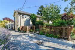 129 Moss St Victoria, BC V8V 4M2