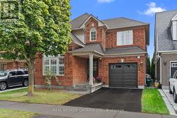 2349 FALKLAND CRESCENT  Oakville, ON L6M 4Y1