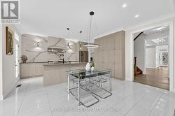 Beautiful Eat-In Kitchen - 