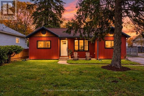 543 MUSKOKA RD 3 ROAD N  Huntsville (Chaffey), ON P1H 1C8