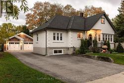 17 GRANVILLE STREET  Barrie, ON L4N 3K1