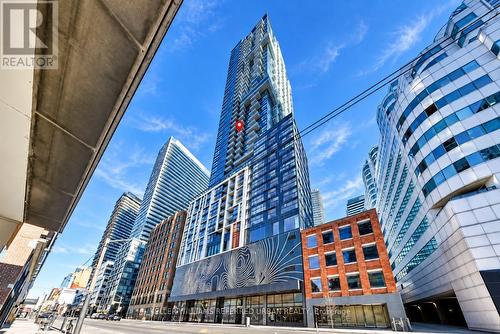 2103 - 87 PETER STREET  Toronto, ON M5V 0P1