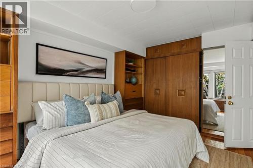 28 North Oval, Hamilton, ON 