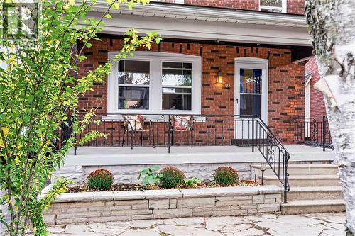 28 North Oval, Hamilton, ON 