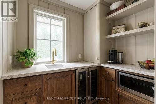 890 Forest Glen Avenue, Burlington, ON 