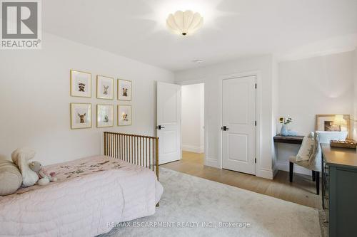 890 Forest Glen Avenue, Burlington, ON 