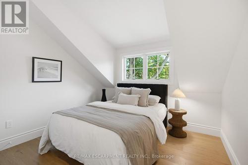 Bedroom 4 or could make a great office. - 890 Forest Glen Avenue, Burlington, ON 