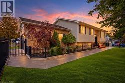 4219 TAYLOR Court  Beamsville, ON L3J 0J9