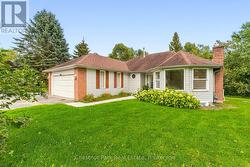 30 CATHARINE CRESCENT  Bracebridge (Monck (Bracebridge)), ON P1L 1B1